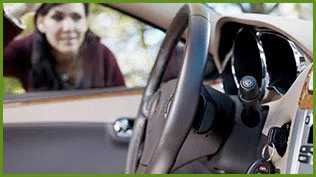 Neighborhood Locksmith Services Hicksville, NY 516-366-2102 - 19-automotive-lockouts